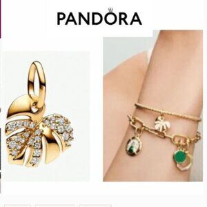 NWOT Pandora Gold Pave Monstera Leaf Charm